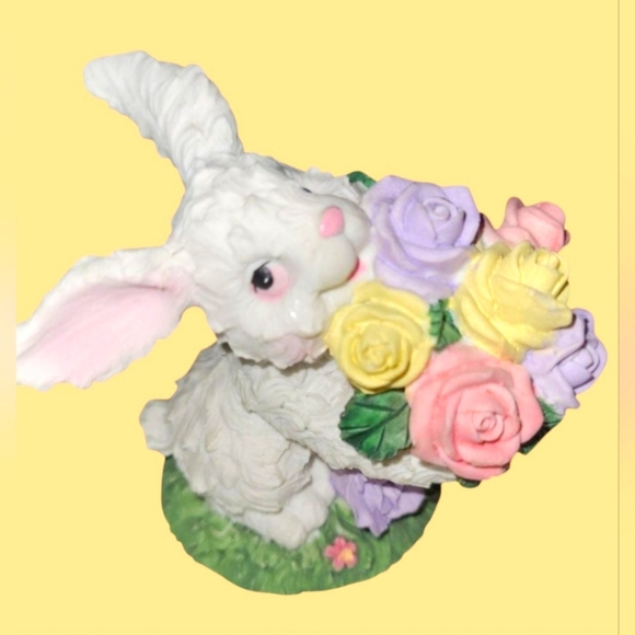VINTAGE "BUNNY GARDEN GALA" LIMITED EDITION BUNNY FIGURINES RESIN HAND-PAINTED - Picture 8 of 9
